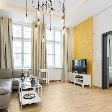 Luxury Apartment On Wenceslas Square Prague Exterior photo